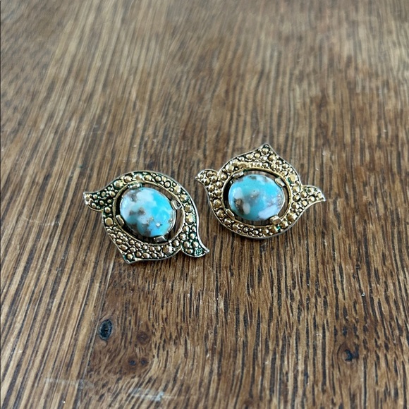 Sarah Coventry Jewelry - Sarah Coventry Gold and Turquoise Earrings